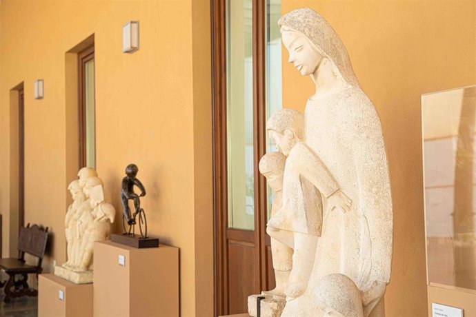 El Centro Cultural Fundación Unicaja de Ronda inaugura una exposición de esculturas de Marino Amaya.