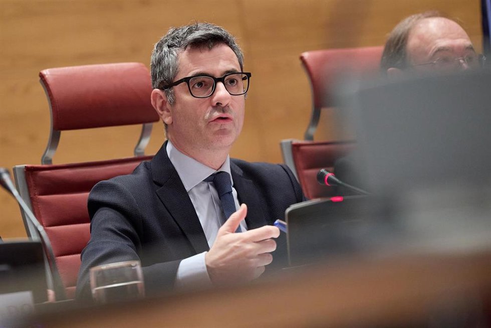 El ministro de la Presidencia, Justicia y Relaciones con las Cortes, Félix Bolaños, durante la Comisión Constitucional, en el Senado, a 5 de marzo de 2024, en Madrid (España). Durante la comisión, Bolaños ha informado sobre las líneas generales de la po