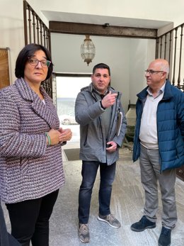 Visita de la Junta al Conservatorio del Real Conservatorio Superior de Música 'Victoria Eugenia'.