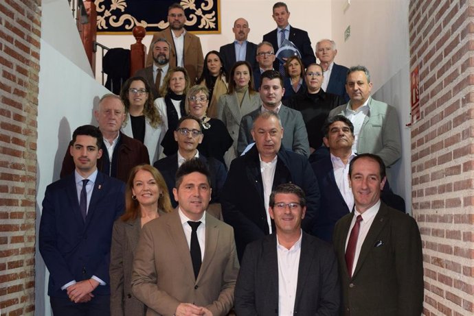 Constitución de la Comisión de Consumo de la FEMP en la que el Ayuntamiento de Málaga ha renovado la vocalía de Consumo, a través de la concejala delegada de Comercio, Elisa Pérez de Siles