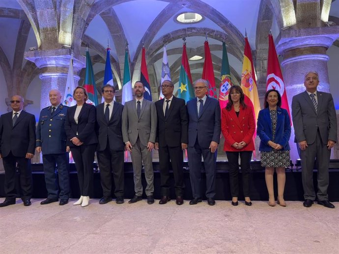 Archivo - Robles asiste en Lisboa a la reunión a nivel de Ministros de Defensa de la Iniciativa 5+5.