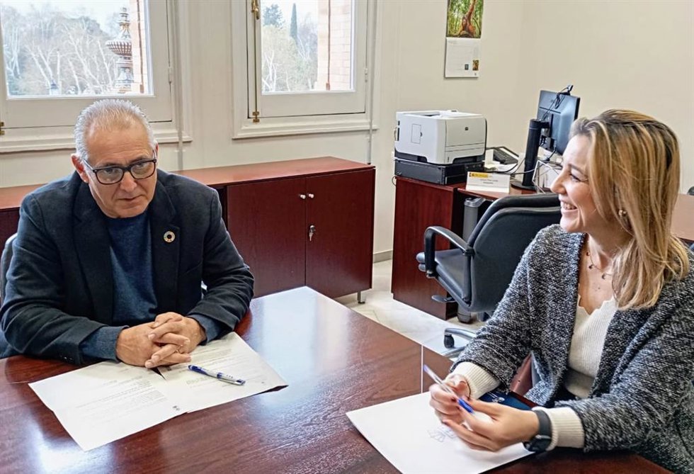El Ayuntamiento de Alcalá (Sevilla) logra avances en el carril bici que conectará el municipio con la Pablo de Olavide.