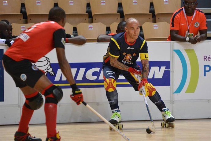 Archivo - Selección Española de hockey patines vs Angola , Pedro Gil 