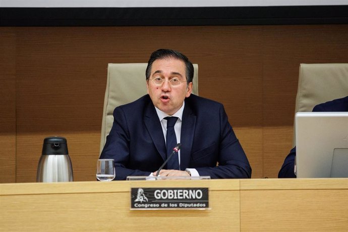 El ministro de Asuntos Exteriores, Unión Europea y Cooperación, José Manuel Albares, comparece en la Comisión Mixta para la Unión Europea, en el Congreso de los Diputados, a 4 de marzo de 2024, en Madrid (España). 