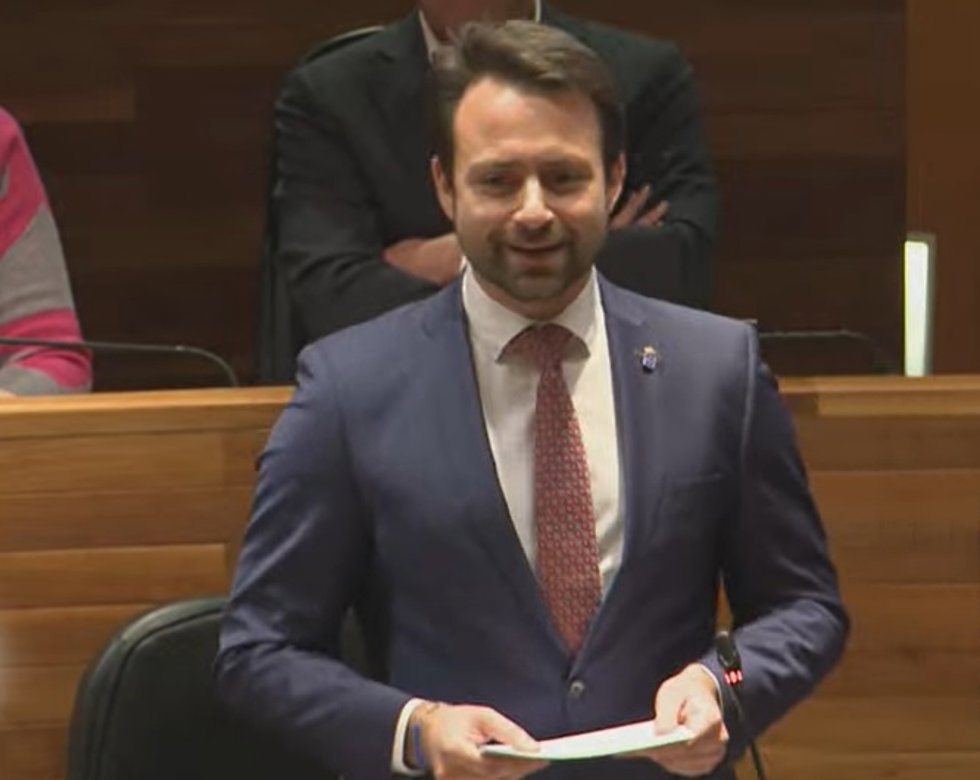 El presidente del PP y portavoz en la Junta General, Álvaro Queipo