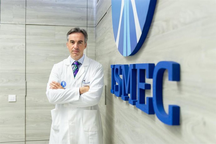 Archivo - Imagen del doctor Emilio López.