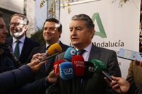 Sanz critica la "falta de reacción del Gobierno" tras nuevas amenazas a la Guardia Civil en Barbate (Cádiz)