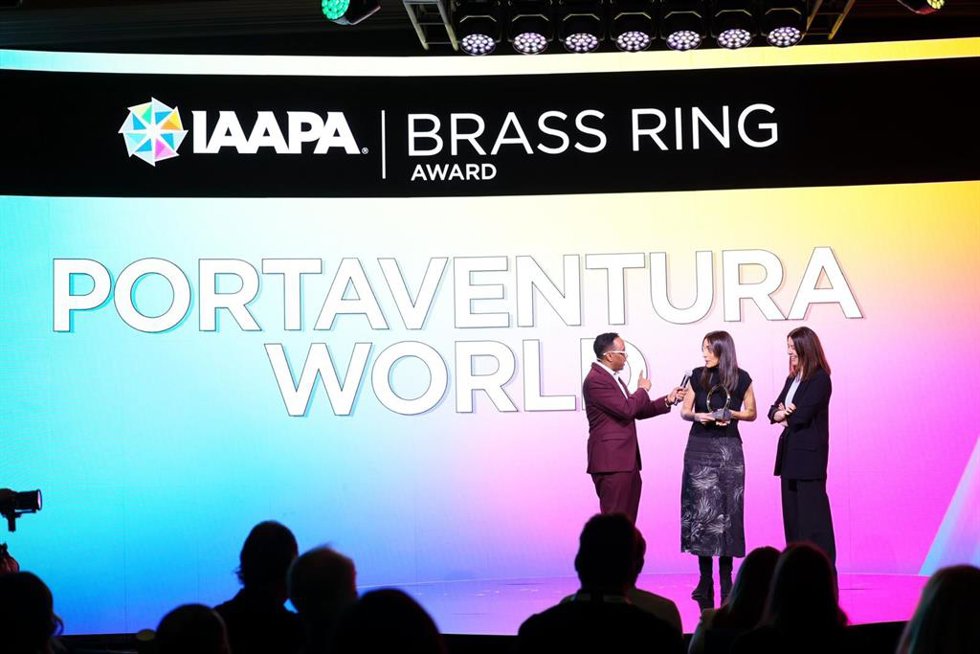 Entrega del premio Best Integrated Marketing Campaign a PortAventura