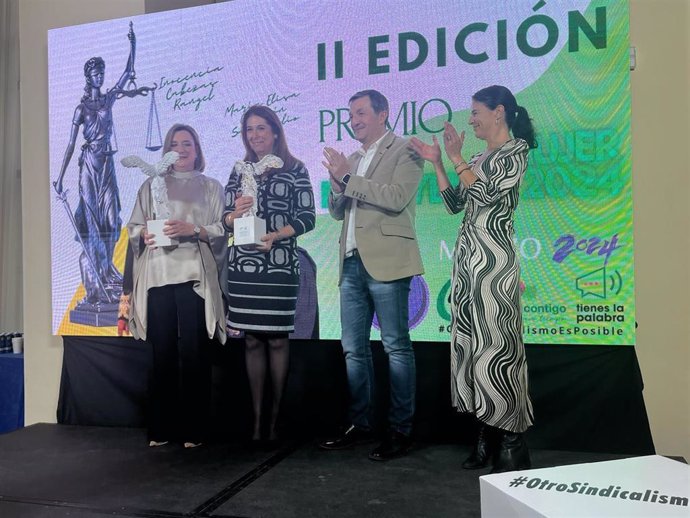 El sindicato CSIF Extremadura ha entregado este miércoles en Mérida su II Premio 'Mujer Influyente' a las fiscales delegada de Violencia sobre la Mujer en la Audiencia Provincial de Badajoz, Inocencia Cabezas Rangel, y de Cáceres, Elisa Carrión