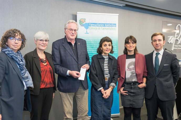 Presentación de  la colaboración entre Emakunde y el Colegio Oficial de Farmacéuticos de Euskadi.