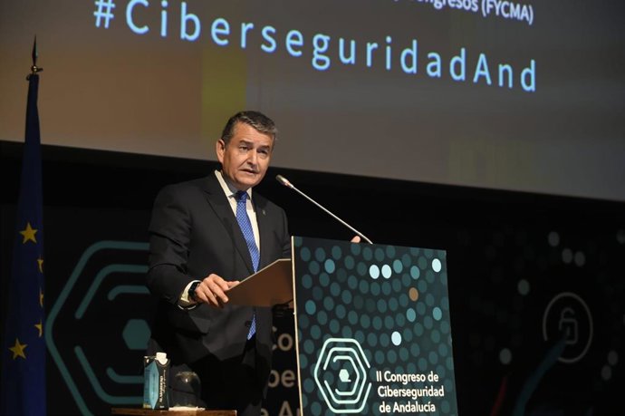El consejero de la Presidencia Interior, Diálogo Social y Simplificación Administrativa, Antonio Sanz, en una imagen de archivo del Congreso de Ciberseguridad de Andalucía