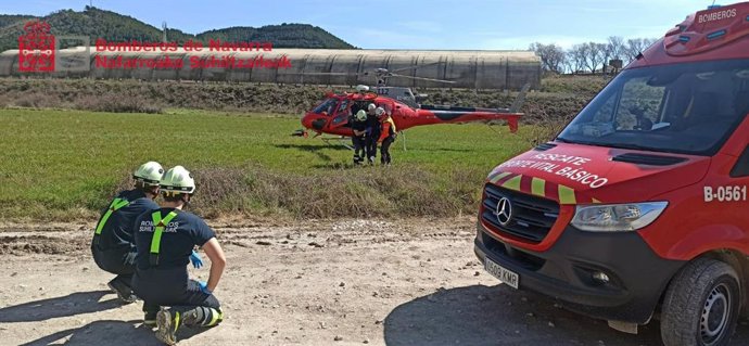 Imagen del rescate al montañero accidentado.