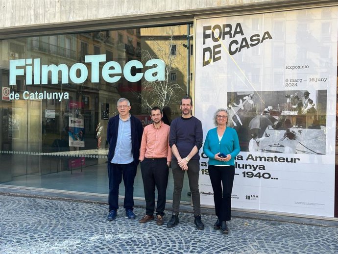 El director de la Filmoteca de Catalunya, Esteve Riambau, junto a los comisarios Enrique Fibla, Ignasi Renau y Anna Fors.
