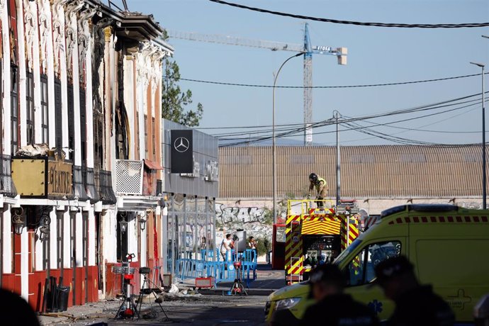 Archivo - Inmediaciones de la sala Teatre, en la zona de ocio de Las Atalayas, donde ocurrió el incendio