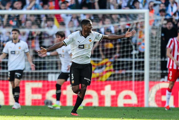 Archivo - Cristhian Mosquera, jugador del Valencia CF.