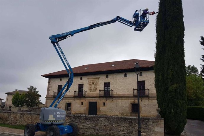 Plataformas elevadoras para diversas industrias