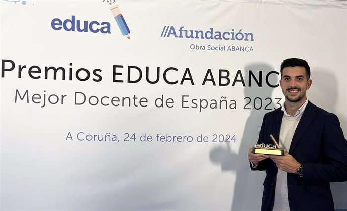 David Horrillo recoge un tercer premio en los galardones al Mejor Docente de España de Educa Abanca.