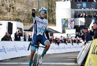 Buitrago y Plapp se llevan etapa y general por su valentía en la París-Niza