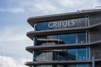 Grifols se desploma un 11% en Bolsa y marca mínimos de 2012 tras una nueva ofensiva de Gotham