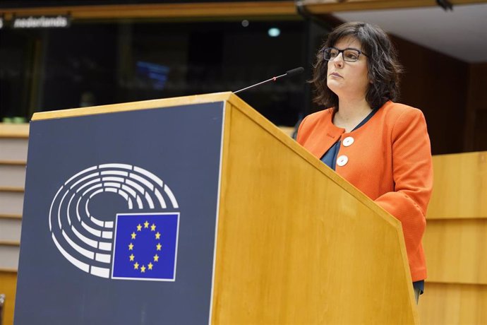 La europdiputada del PSOE, Isabel García, en la Comisión Europea