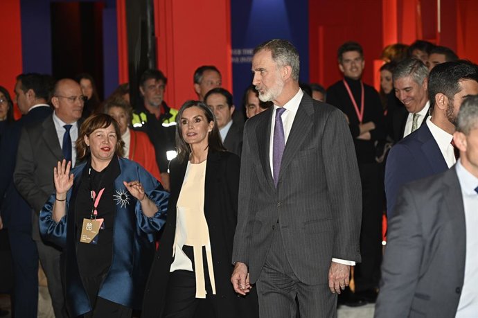 Los Reyes Felipe VI y Letizia durante la inauguración de la 23 edición de ARCO, en Feria de Madrid IFEMA, a 6 de marzo de 2024, en Madrid (España). ARCO Madrid es la Feria Internacional de Arte Contemporáneo de España que, desde su creación, constituye