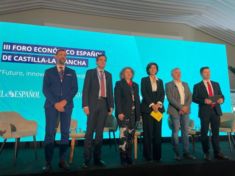 Mesa 'Castilla-La Mancha, territorio sostenible' del III Foro Económico Español.