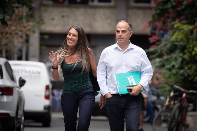 Archivo - La portavoz de Junts en el Congreso, Míriam Nogueras, y el secretario general de Junts, Jordi Turull, en una foto de archivo 