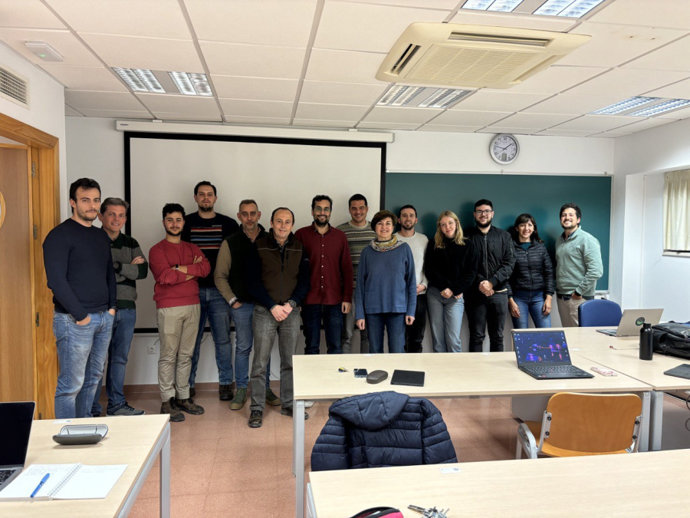Representantes de los grupos participantes en el proyecto Gedier durante una reunión de coordinación.