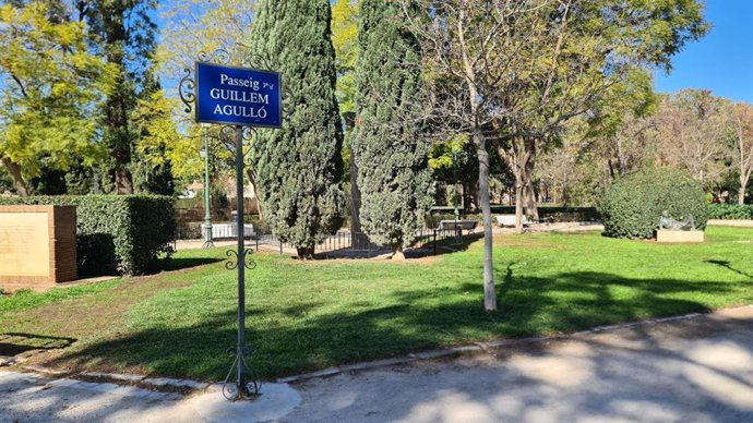 Passeig dedicat a Guillem Agulló als Jardins de Vivers