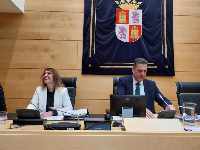 Lucas a su llegada a la Comisión de Economía y Hacienda donde ha presentado las cuentas de su departamento para el año 2024