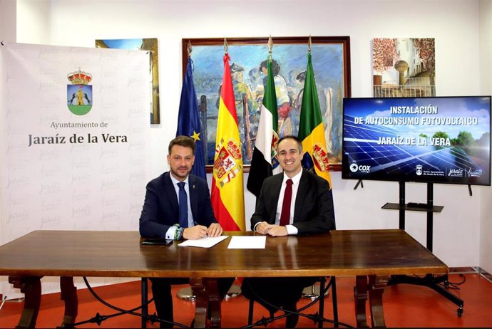 Cox Energy desarrolla la primera comunidad energética municipal de Extremadura