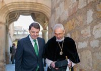 Fernández Mañueco agradece la labor de Ricardo Rivero al frente de la USAL y "en favor de la educadción"