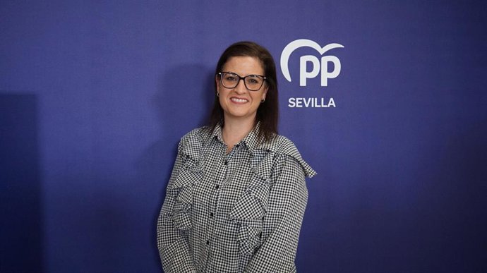 La vicesecretaria de Educación, Sanidad y Deporte del PP de Sevilla, Gloria Guillén