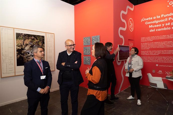 La Diputación de Málaga presenta en ARCO su apoyo al 30 aniversario de los Encuentros de Arte de Genalguacil