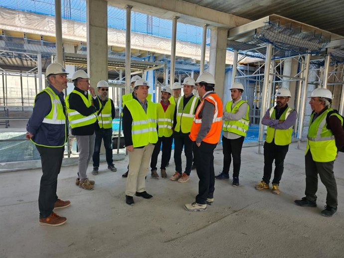 El conseller de Sanidad, Marciano Gómez, visita las obras de ampliación y reforma del Hospital Marina Baixa de La Vila Joiosa (Alicante)
