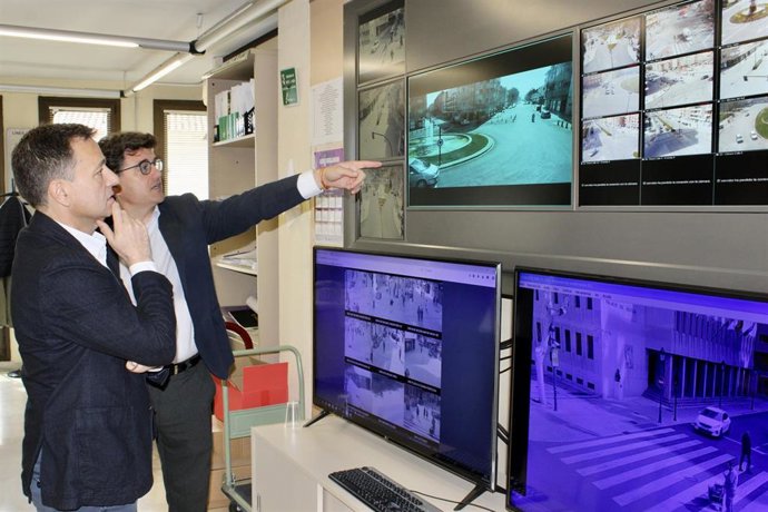 El Ayuntamiento adjudica el mantenimiento y conservación de la red semafórica de Albacete.