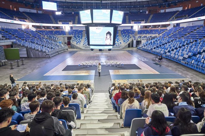 Archivo - Más de 350 adolescentes malagueños aprenden a cuidar su salud mental de la mano de la Fundación Quirónsalud en un evento celebrado en el Palacio de Deportes Martín Carpena