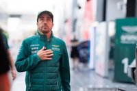 Alonso lidera los libres 2 y un convaleciente Sainz cumple en Yeda