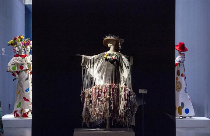 El MuVIM se convierte en "capital" de la moda con 'Fashion Art', la muestra del diseñador Manuel Fernández