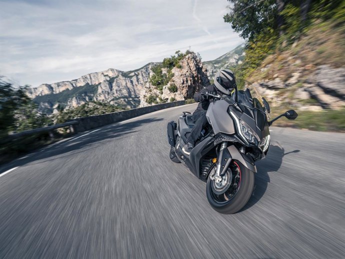 Archivo - Kymco AK 550 Premium.