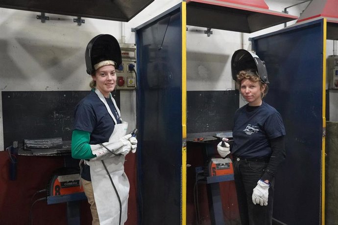 Archivo - Comegu conmemora el Día de la Mujer recordando "la necesidad de la inserción en profesiones como la soldadura".
