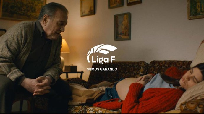 Liga F celebra el Día Internacional de la Mujer con el lanzamiento del spot 'Abuelo Paco'.
