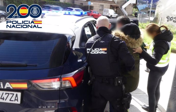 Cuatro detenidos en Vigo tras desarticular una organización dedicada a la captación y explotación sexual de mujeres.