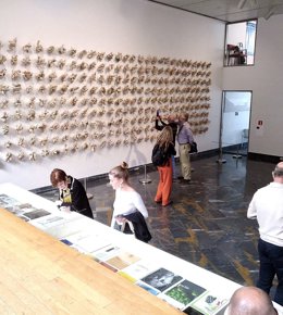 Exposición 'Dádiva' de Lidó Rico en el Museo Teatro Romano de Cartagena.