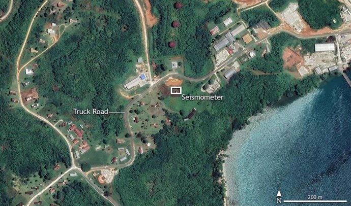 El área cercana a la estación sísmica en la isla Manus, según imágenes de satélite.