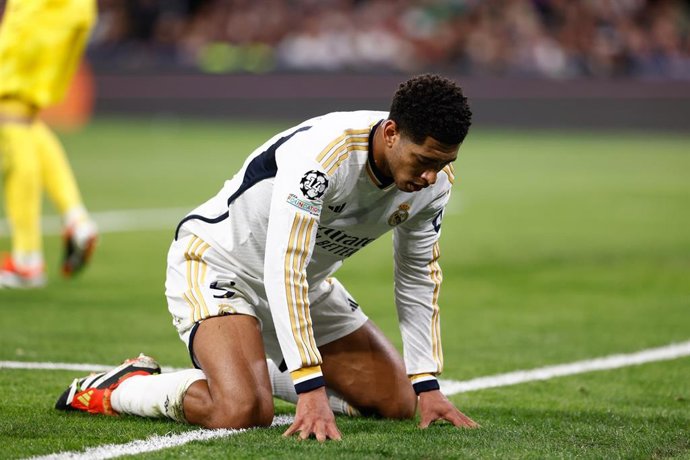 El centrocampista inglés Jude Bellingham, durante el partido de vuelta de octavos de final de la Champions ante el RB Leipzig en el Santiago Bernabéu.