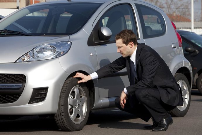 Archivo - Flota De Vehículos De Empresa 