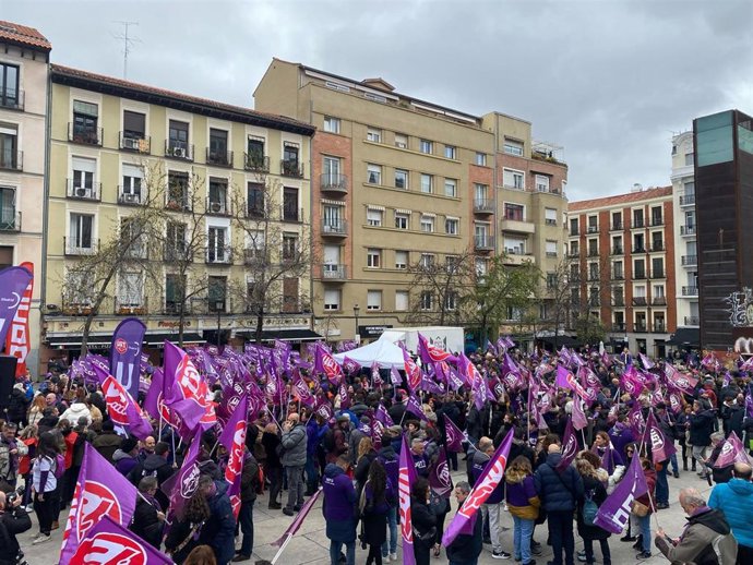 Concentración convocada por los sindicatos UGT y CCOO con motivo del 8M en Madrid