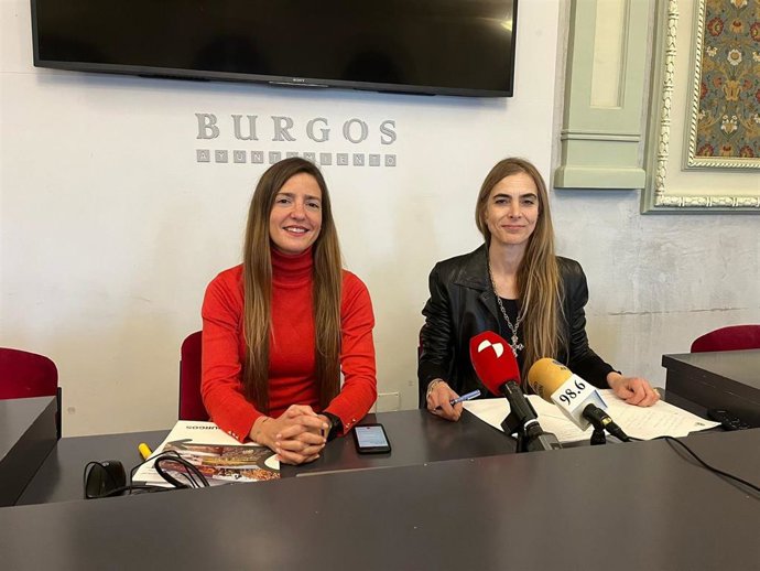 Marta Alegría y Carolina ÁLvarez.