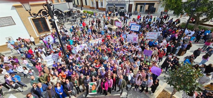 Acto institucional organizado por la Junta de Andalucía con motivo del 8M en Mairena del Alcor (Sevilla).